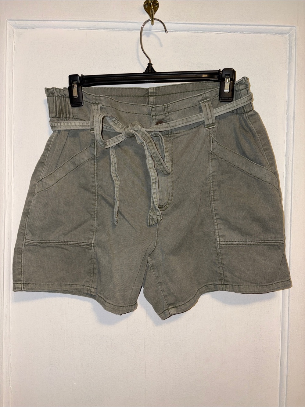 Old Navy Olive Utility Tie-Waist Cargo Shorts